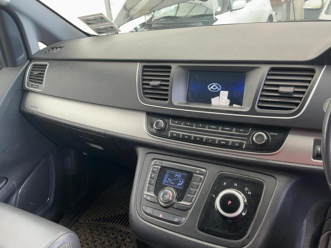Photo '19' of LDV G10 Cargo Diesel Auto Photo '19' of LDV G10 Cargo Diesel Auto
