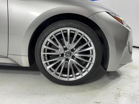 Photo '9' of Lexus IS300H
