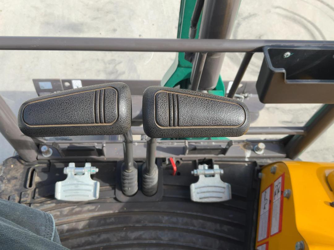 Photo '12' of Lovol FR18E2-U Excavator