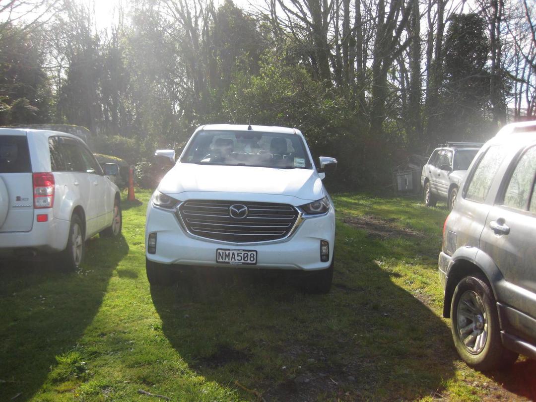 Photo '2' of Mazda Bt-50 LTD D/C W/S