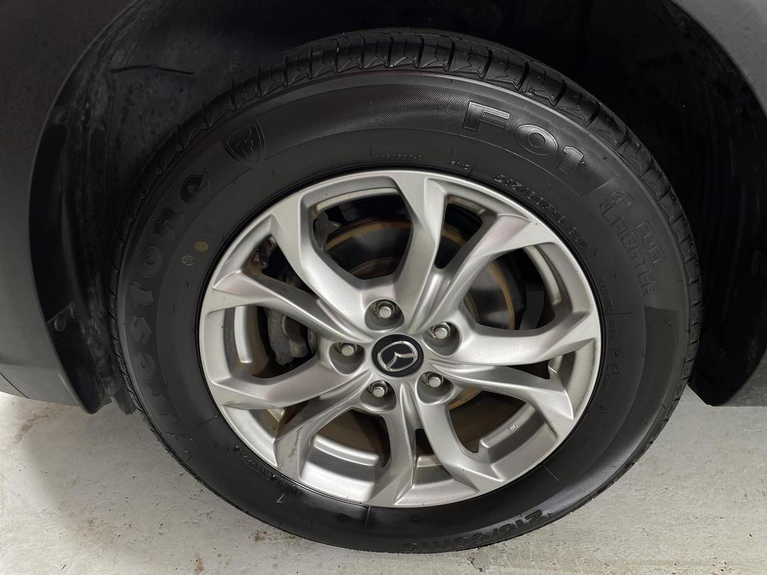 Photo '10' of Mazda CX-3