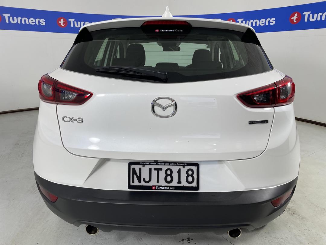 Photo '6' of Mazda CX-3