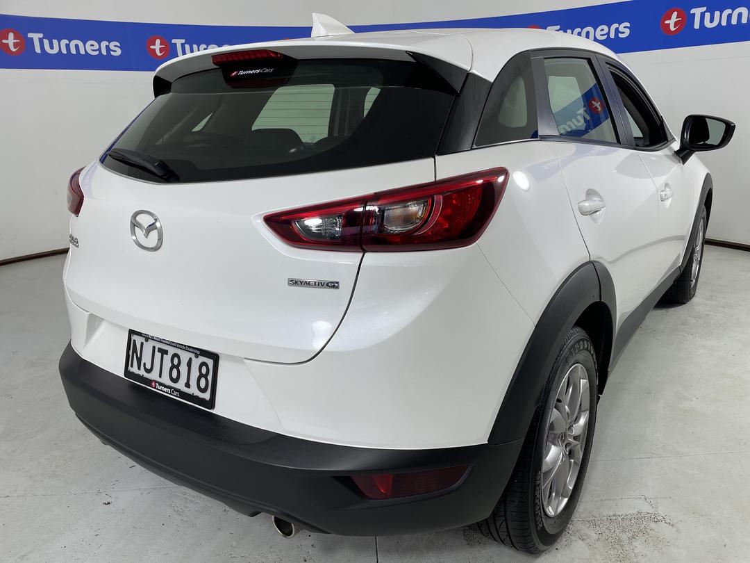 Photo '7' of Mazda CX-3