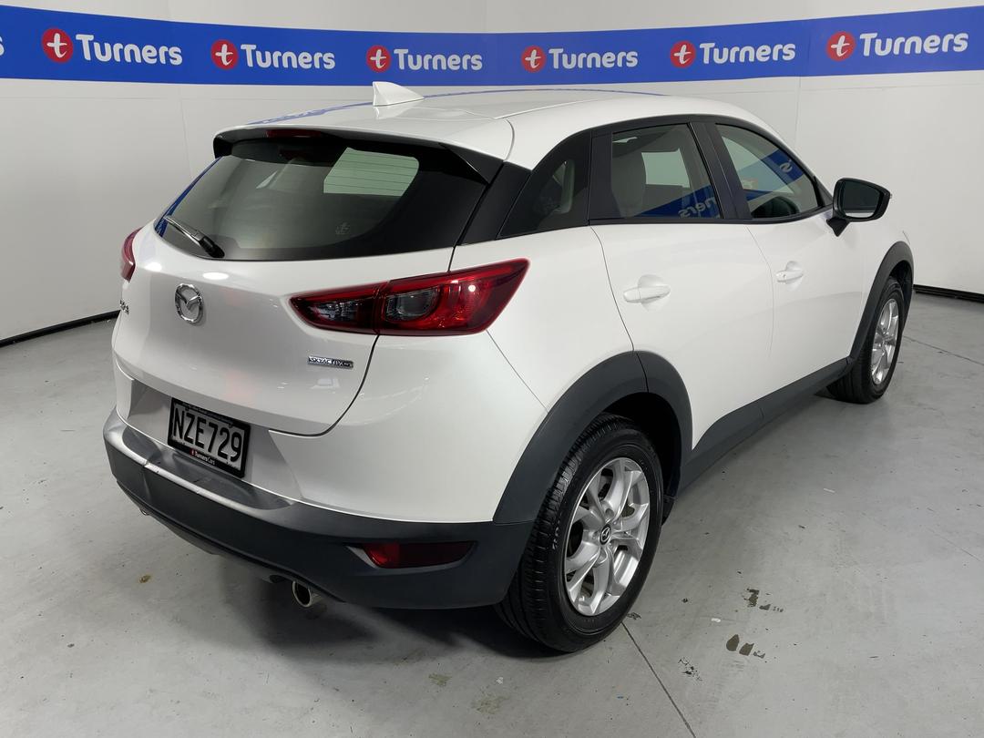 Photo '7' of Mazda CX-3