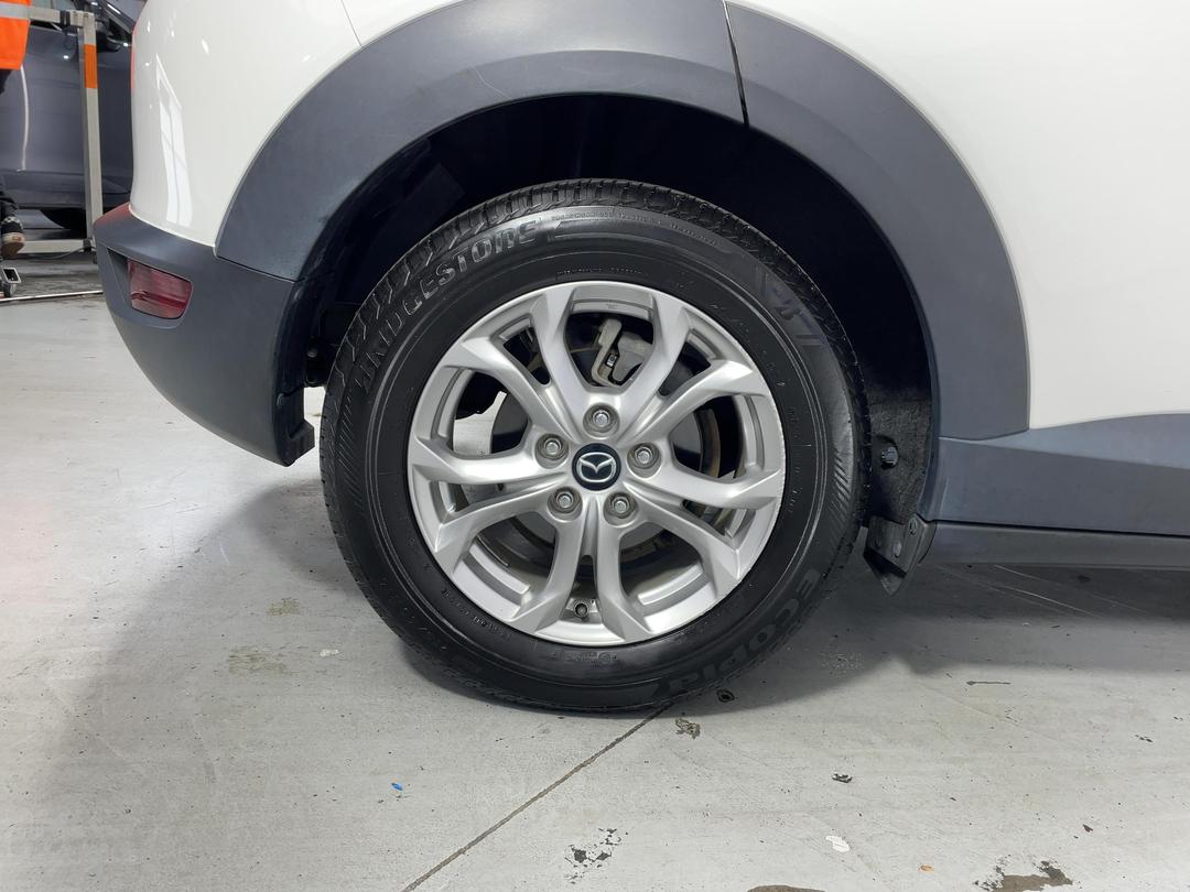 Photo '12' of Mazda CX-3