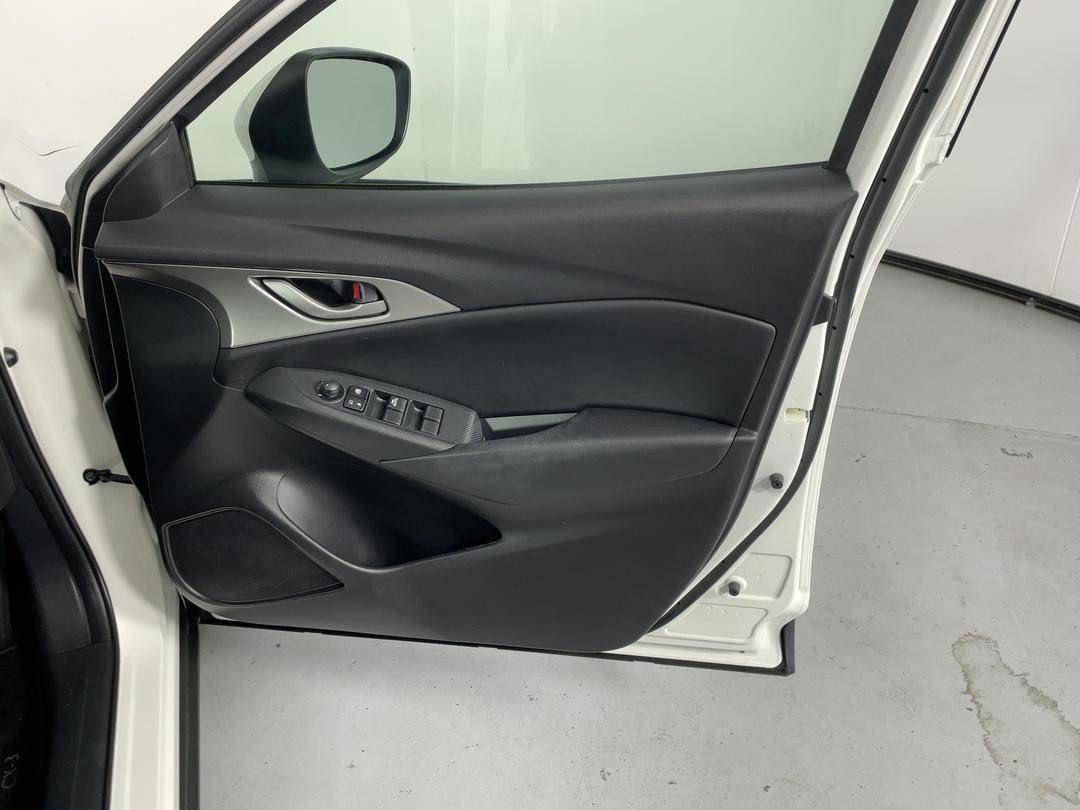 Photo '15' of Mazda CX-3