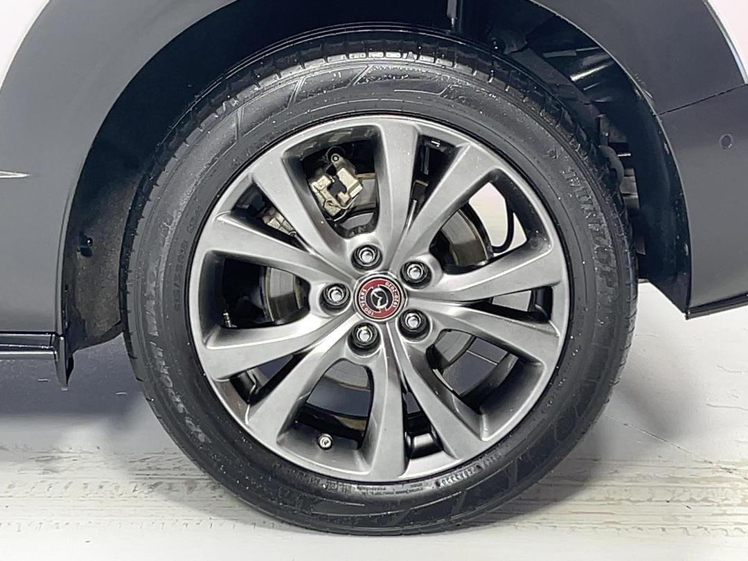 Photo '11' of Mazda CX-30