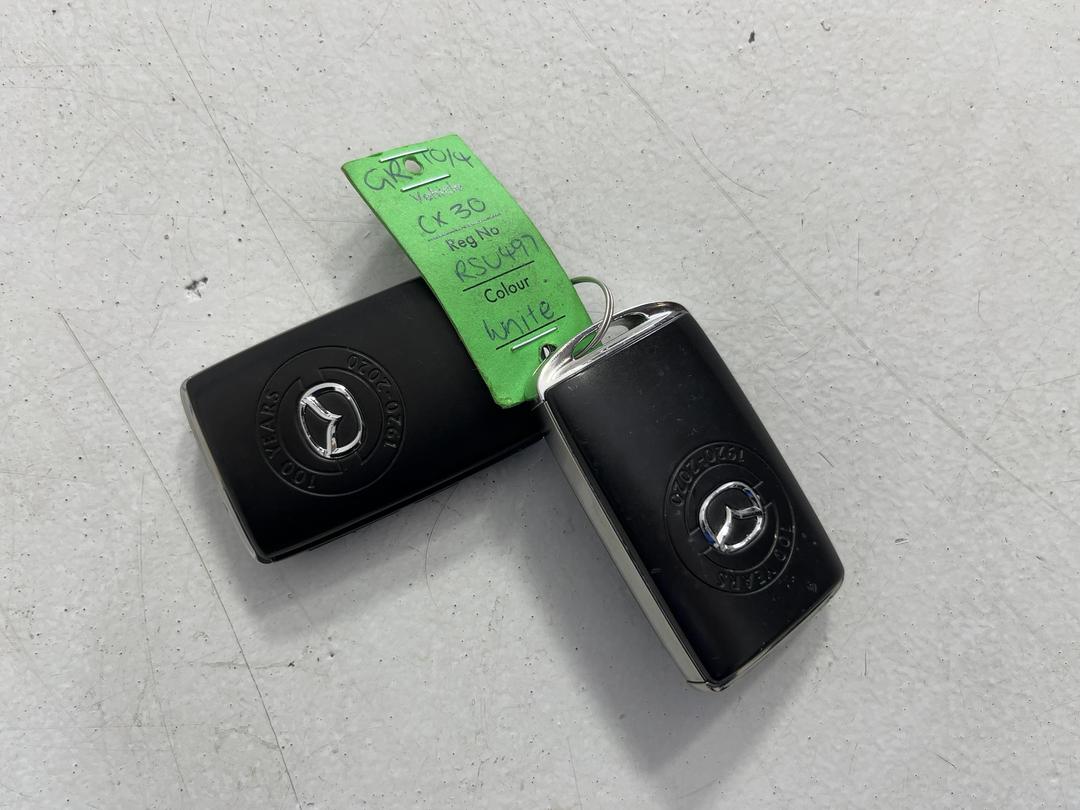 Photo '22' of Mazda CX-30