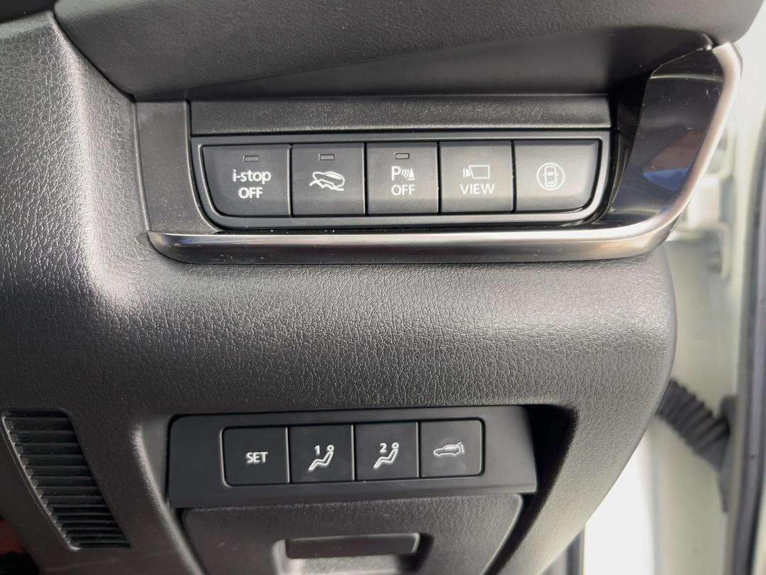 Photo '25' of Mazda CX-30