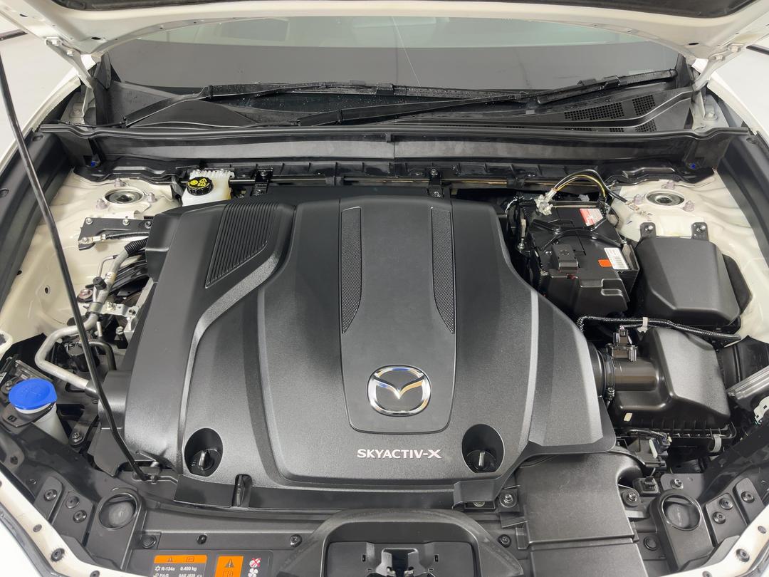 Photo '13' of Mazda CX-30