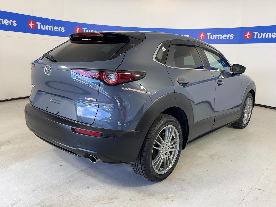 Photo '7' of Mazda CX-30