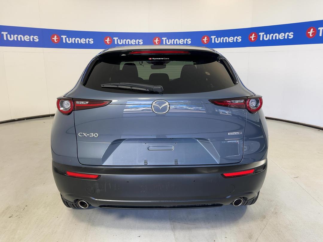 Photo '6' of Mazda CX-30