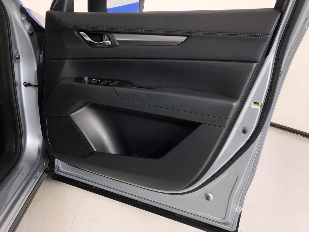 Photo '15' of Mazda CX-5