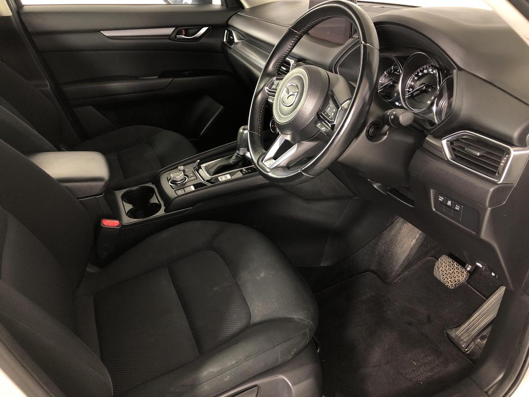 Photo '16' of Mazda CX-5