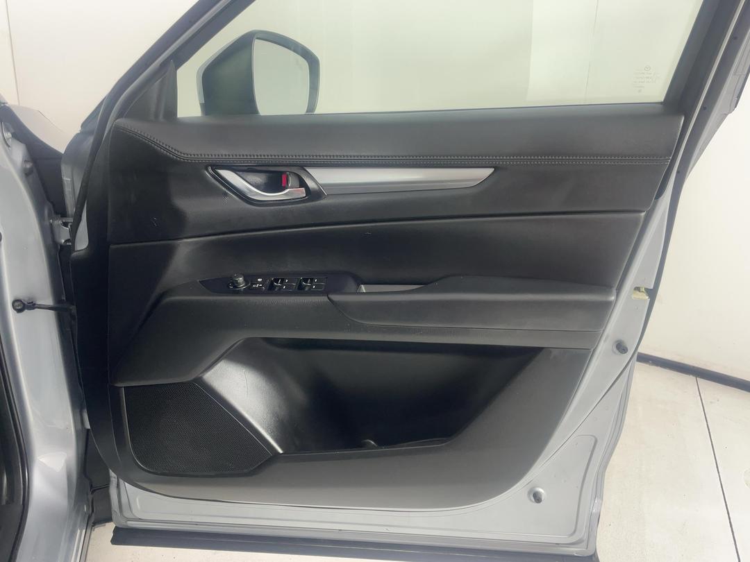 Photo '15' of Mazda CX-5