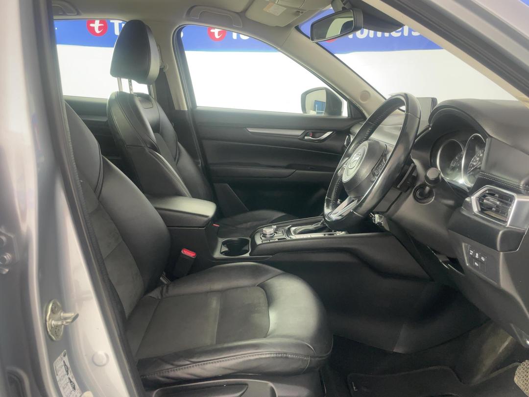 Photo '16' of Mazda CX-5