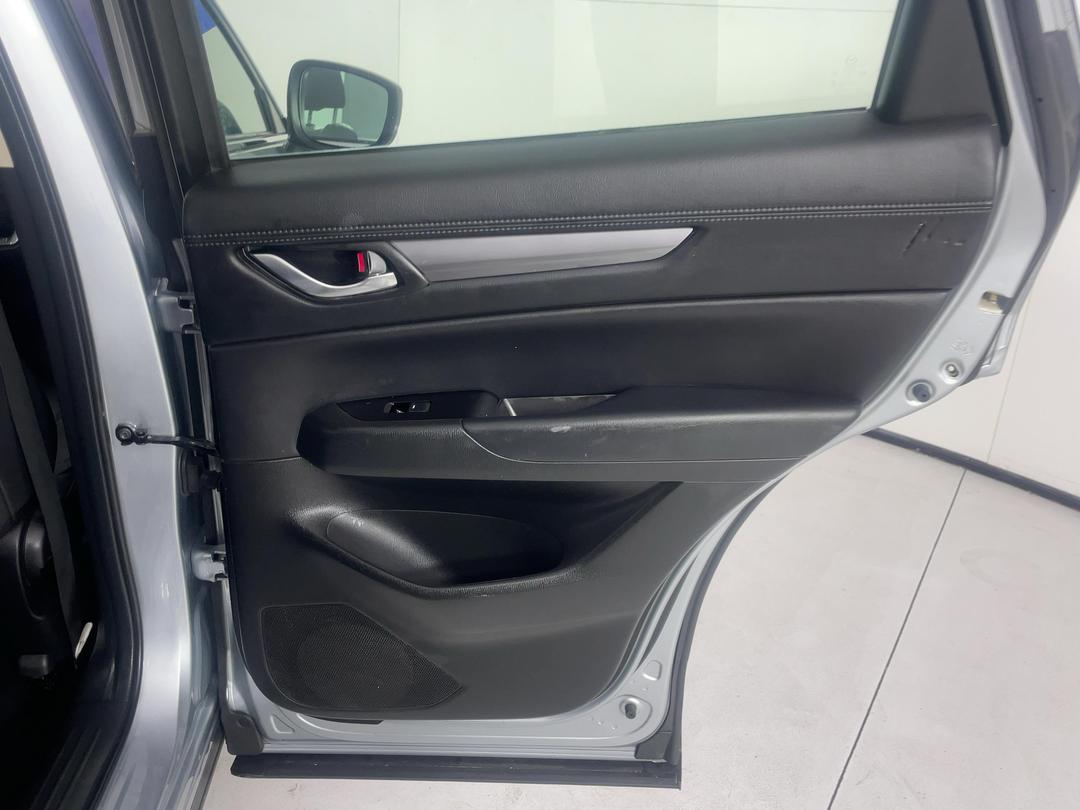 Photo '19' of Mazda CX-5