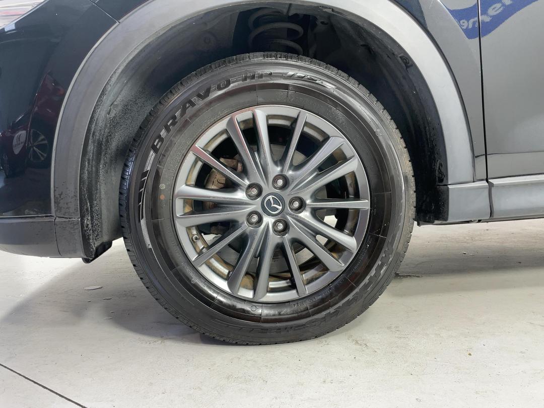 Photo '10' of Mazda CX-5