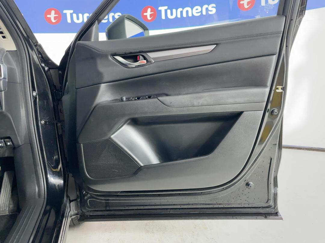 Photo '15' of Mazda CX-5