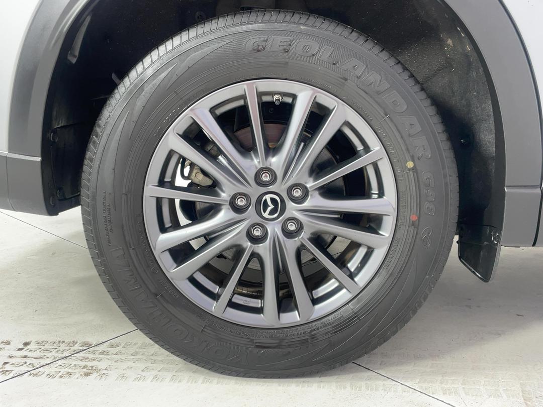 Photo '12' of Mazda CX-5
