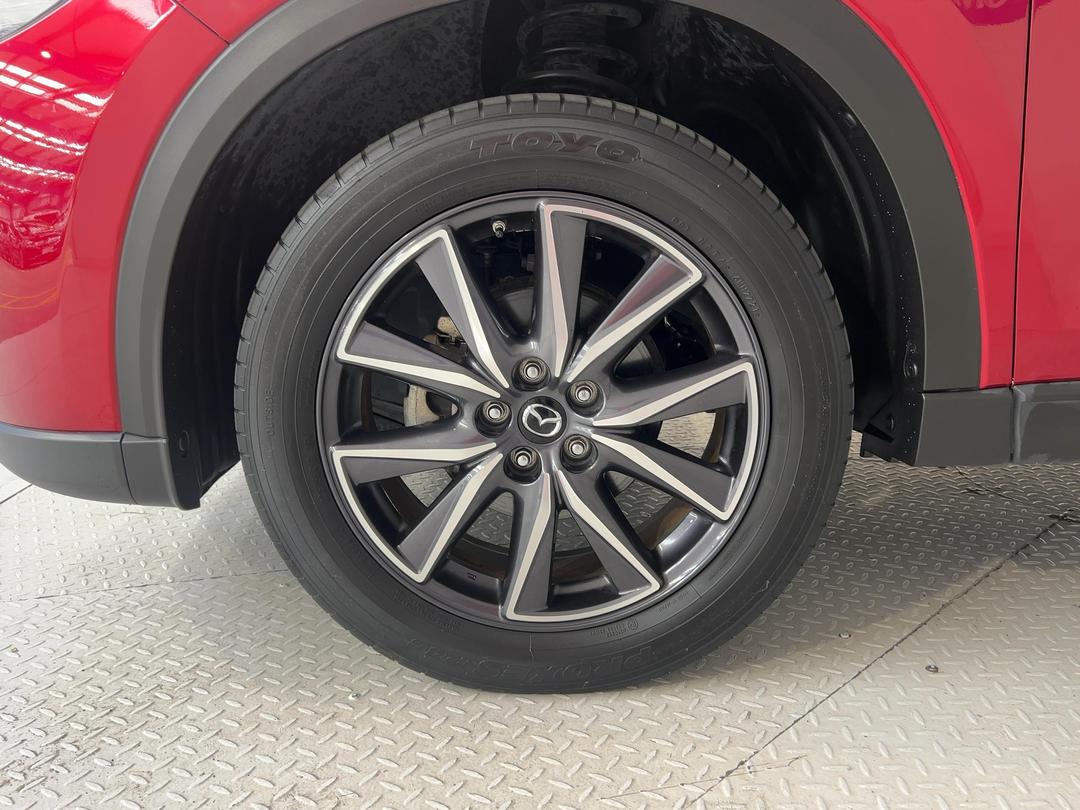 Photo '10' of Mazda CX-5