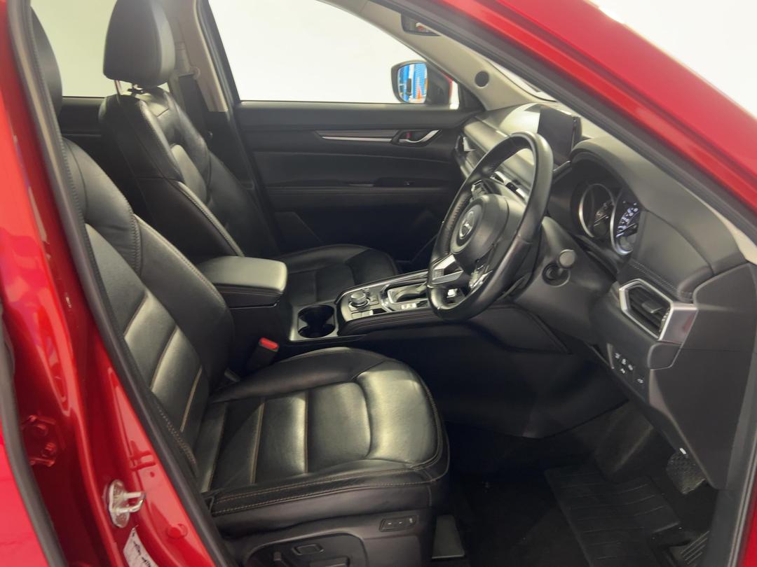 Photo '16' of Mazda CX-5