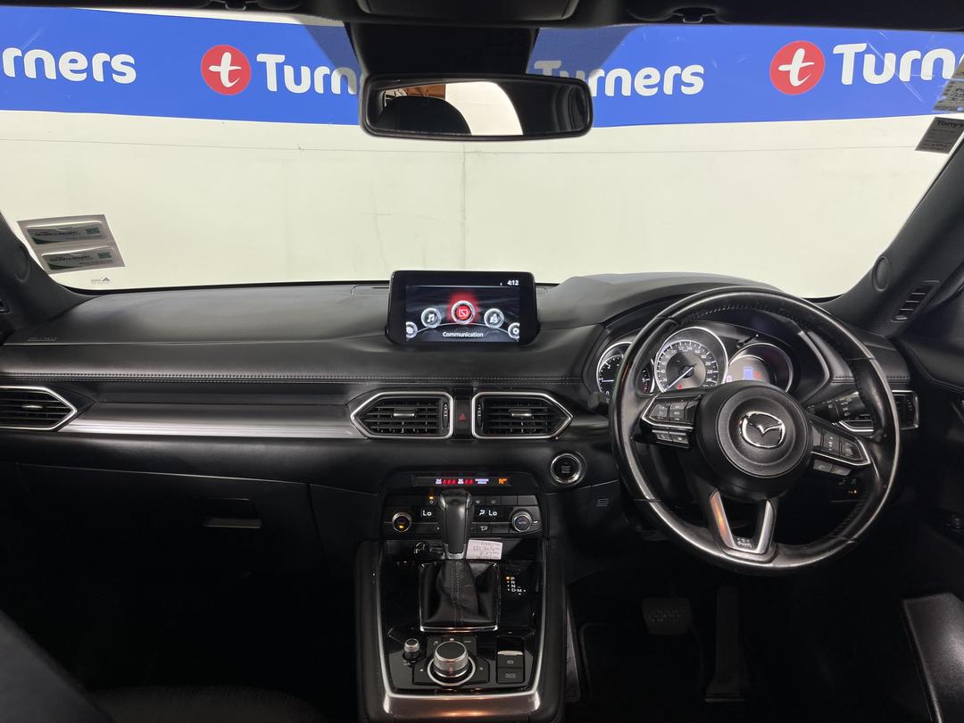 Photo '17' of Mazda CX-8