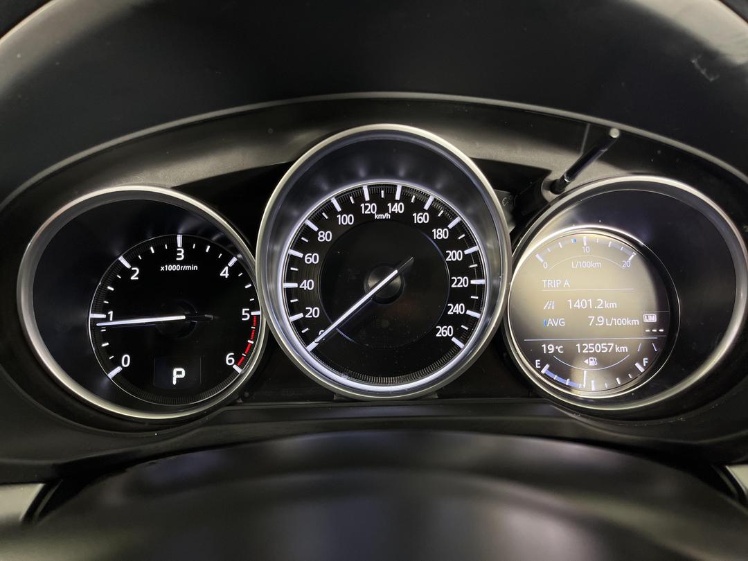 Photo '21' of Mazda CX-8