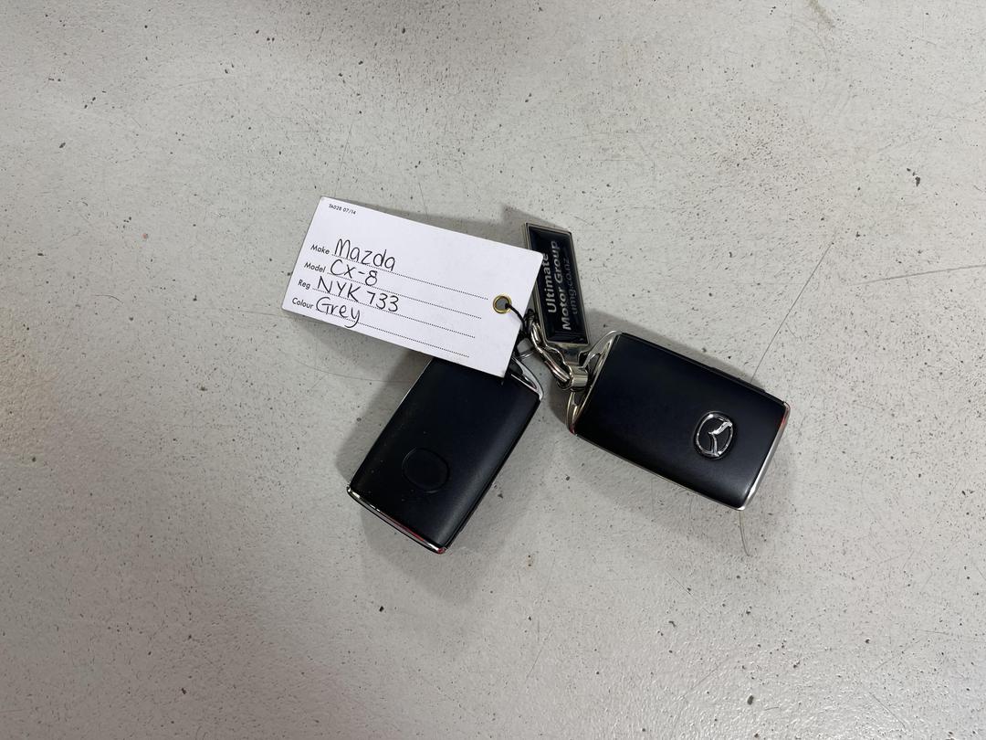 Photo '22' of Mazda CX-8