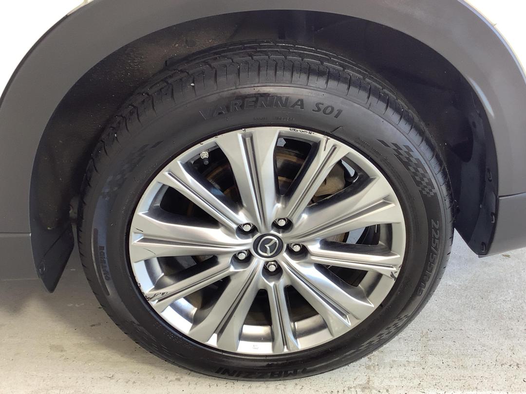 Photo '11' of Mazda CX-8