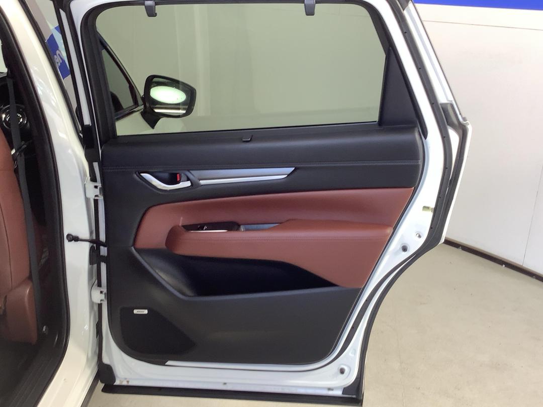 Photo '19' of Mazda CX-8