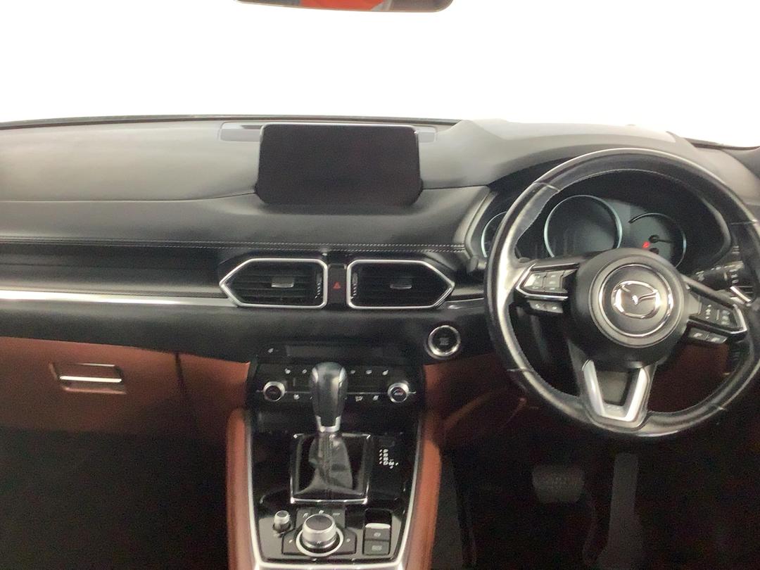 Photo '17' of Mazda CX-8