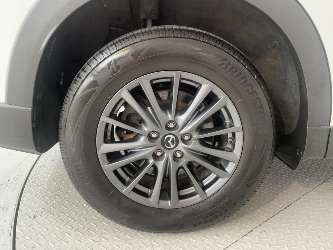 Photo '12' of Mazda CX-8