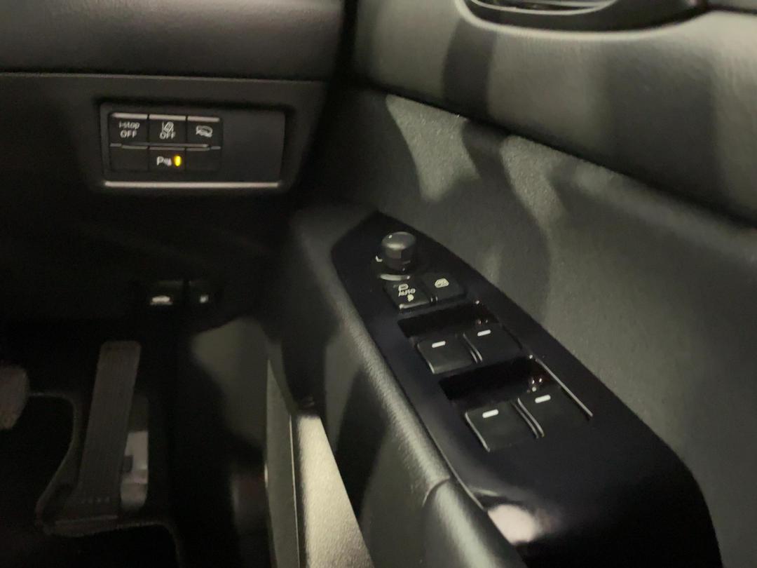 Photo '27' of Mazda CX-8