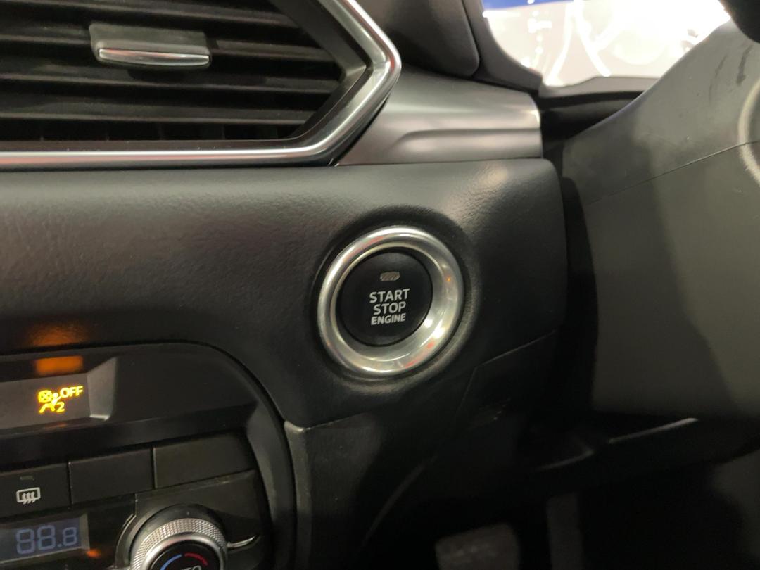 Photo '28' of Mazda CX-8