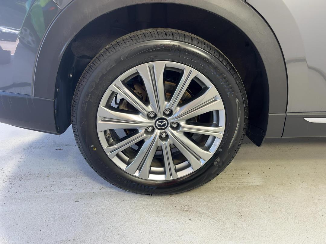 Photo '12' of Mazda CX-8