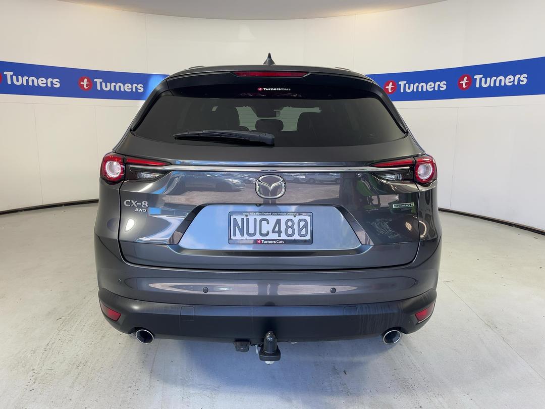 Photo '6' of Mazda CX-8