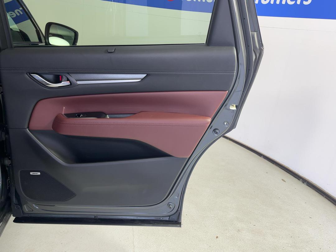 Photo '19' of Mazda CX-8