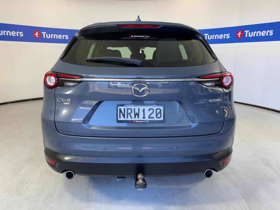 Photo '6' of Mazda CX-8