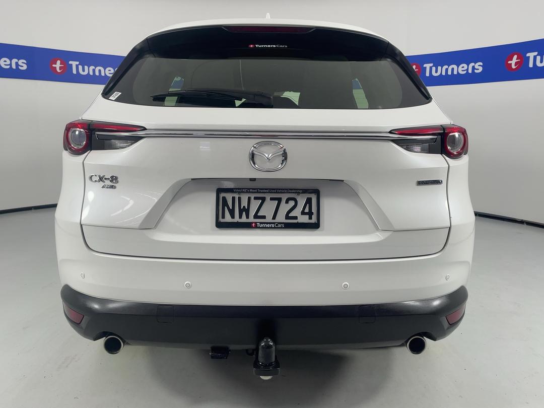 Photo '6' of Mazda CX-8