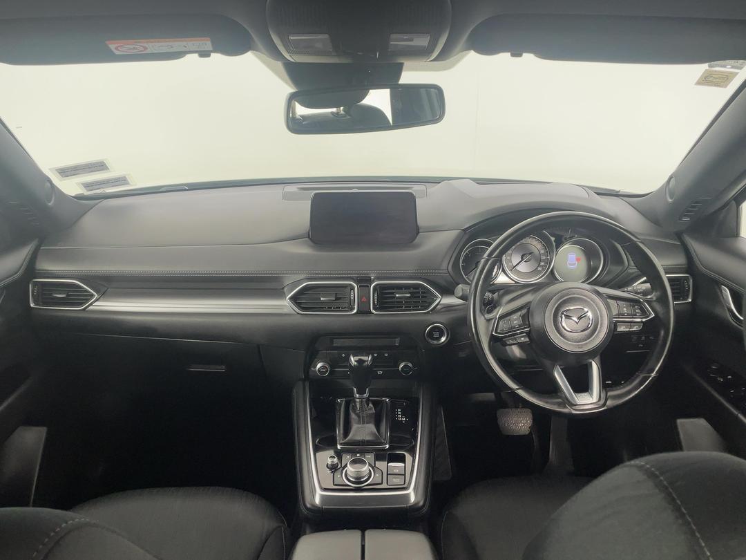 Photo '17' of Mazda CX-8