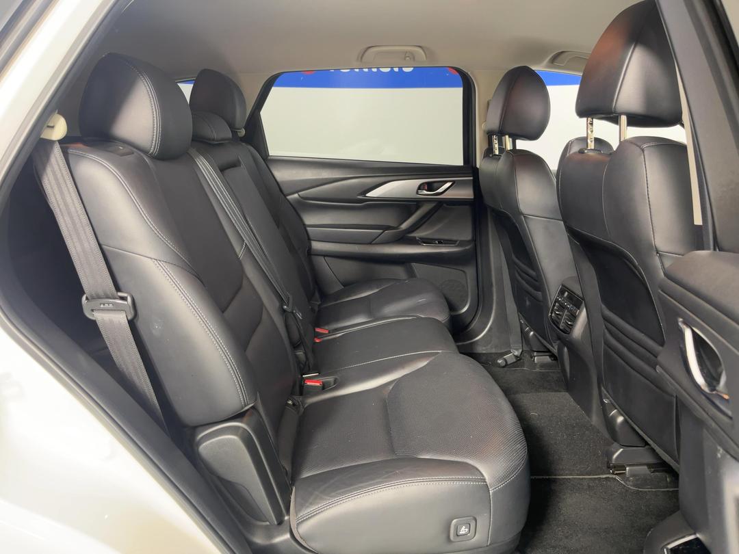 Photo '20' of Mazda CX-9