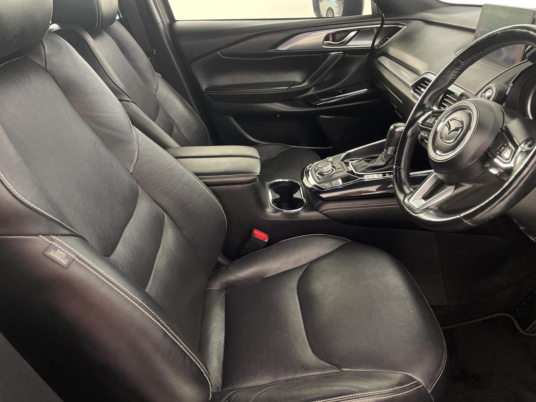 Photo '16' of Mazda CX-9