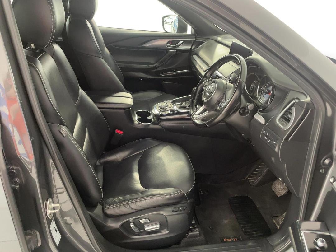 Photo '16' of Mazda CX-9