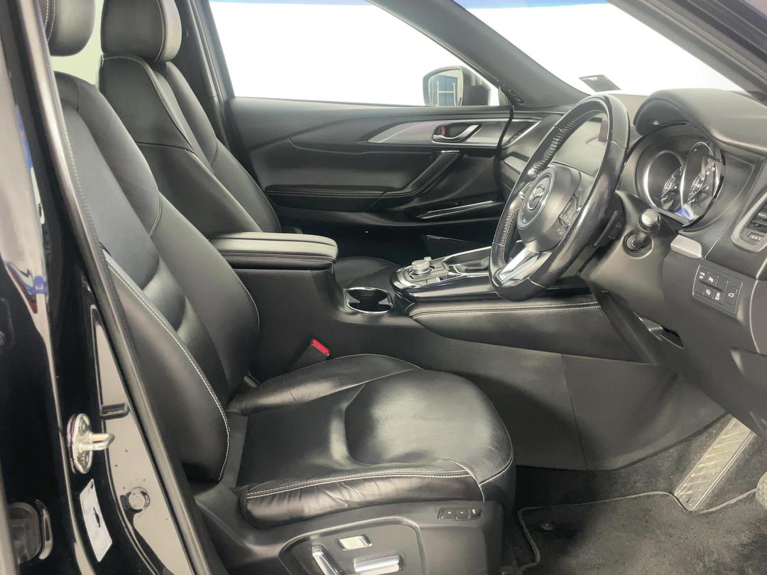 Photo '16' of Mazda CX-9