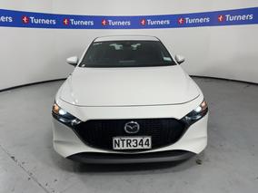 Photo '2' of Mazda Mazda3