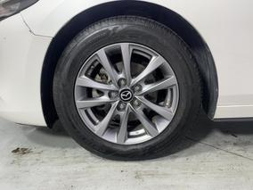 Photo '10' of Mazda Mazda3