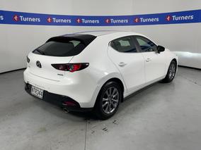 Photo '7' of Mazda Mazda3