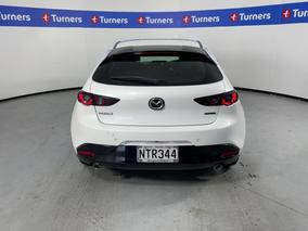 Photo '6' of Mazda Mazda3