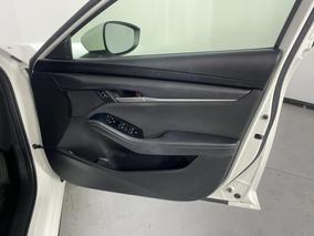 Photo '15' of Mazda Mazda3